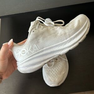 HOKA Clifton 9 women’s size 8
